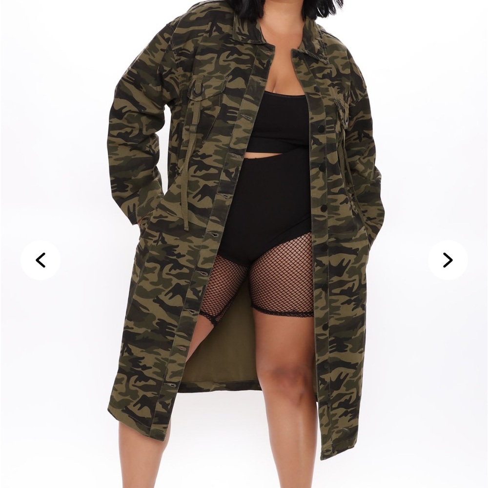 Long Green Camouflage Button-Down Jacket